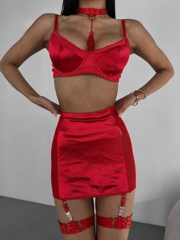 Комплект белья с юбкой и открытым доступом, красный L 836/98-L фото